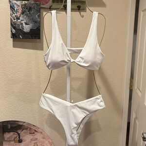 White Two Piece Bikini 👙 Amazon New! Size Medium